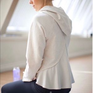 Lululemon Pull Me Over Hoodie